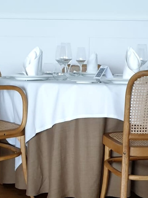 RESTAURANTE ARNADOS DECORACION